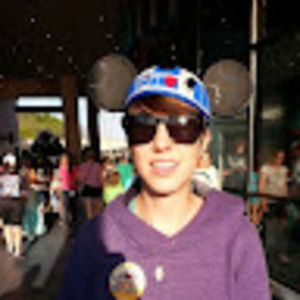 Meet your Posher, Holly